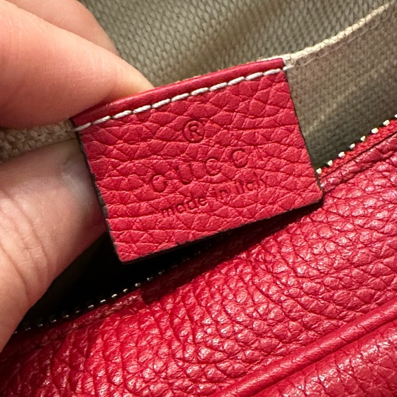 SOLD Gucci Red Camera Bag - Picture 7 of 17